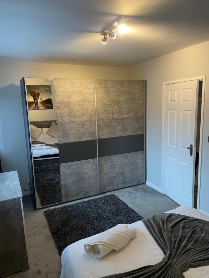 Fantastic Full 3 Bedroom Modern Apartment Belfast Exterior photo